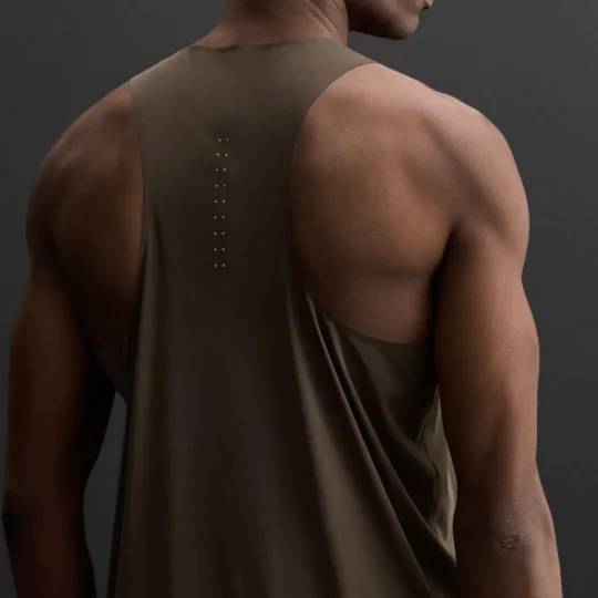 LIGHTWEIGHT TANK TOP